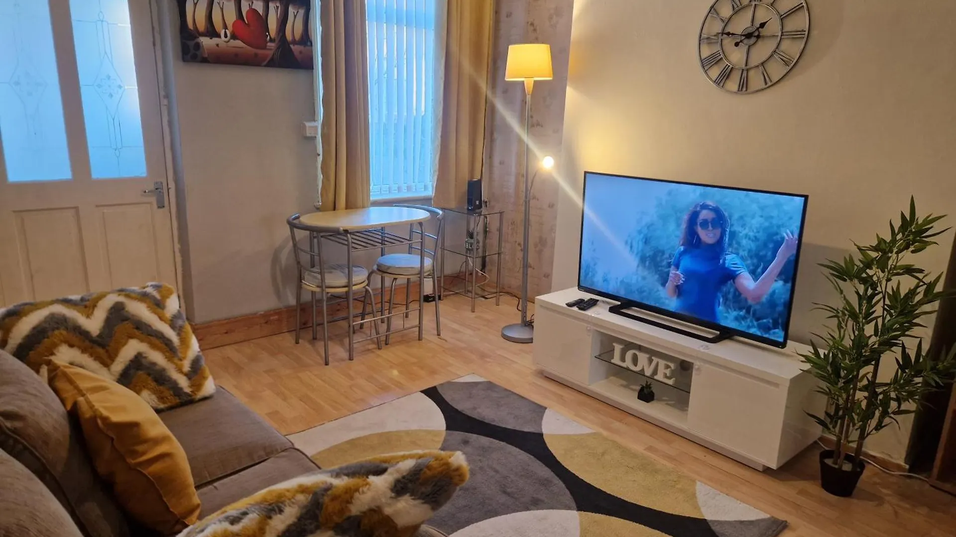Primos Executive - 2 Bedroom House In Wallsend Newcastle upon Tyne Apartment
