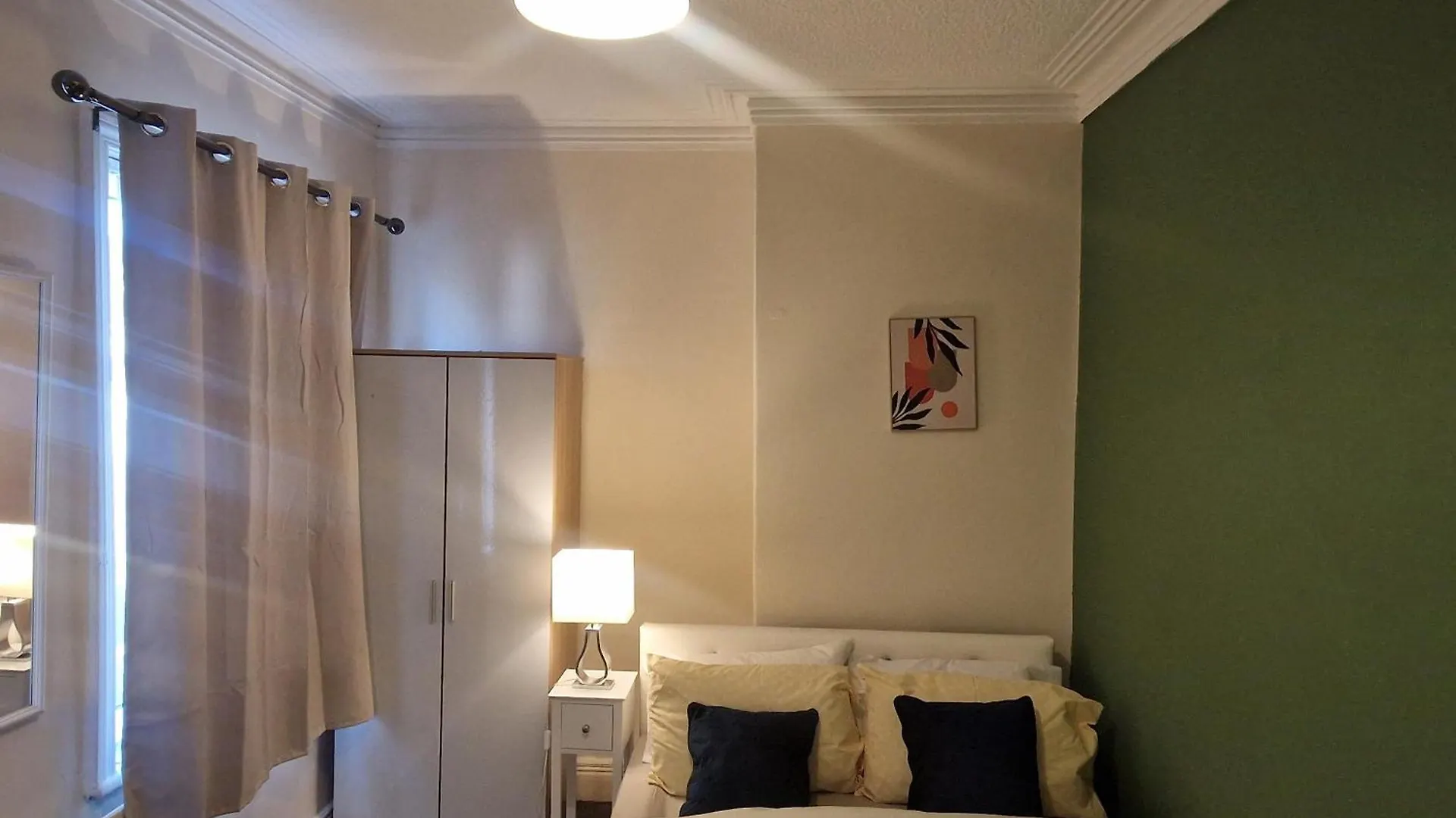 Primos Executive - 2 Bedroom House In Wallsend Newcastle upon Tyne Apartment