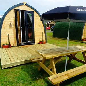 https://gateway-glamping-pods.cardiffhotelswales.com