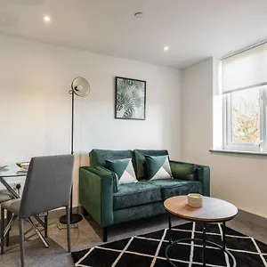 https://cosy-1-bed-flat-in-leeds.yorkshirehotels.net