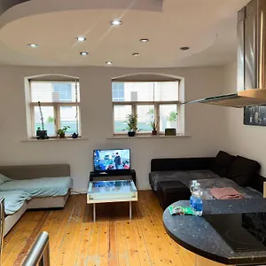  Apartment Centre